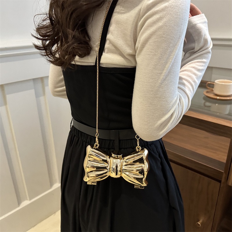 Luxury Fashion Metal Mini Hand - Luxury Bags China review and price